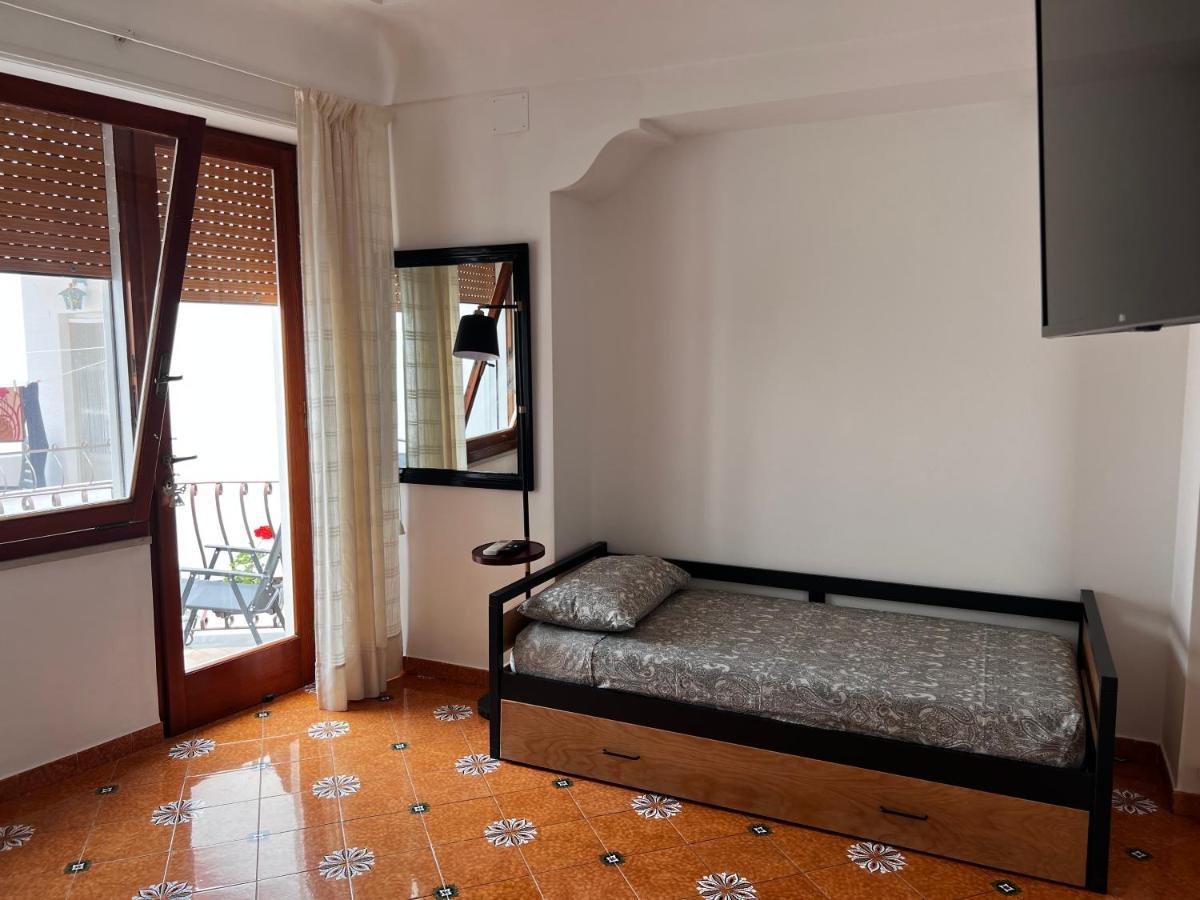 Casa Dora Bed & Breakfast อนากาปรี ภายนอก รูปภาพ